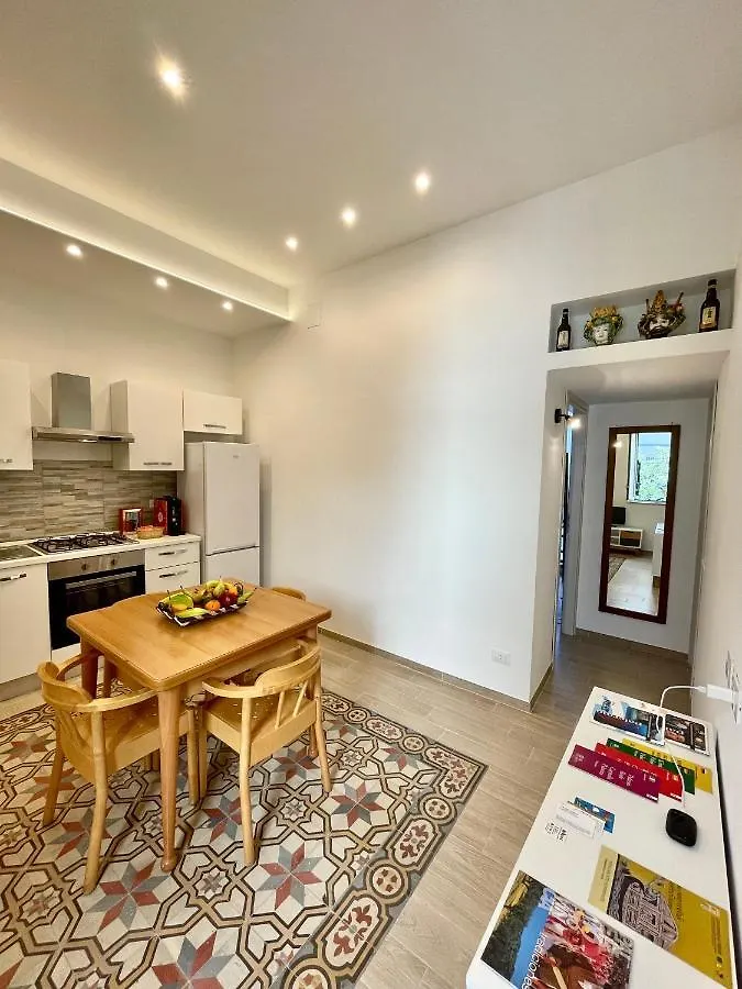 公寓 Luxury Vintage Flooring Home - Balcony 巴勒莫 意大利