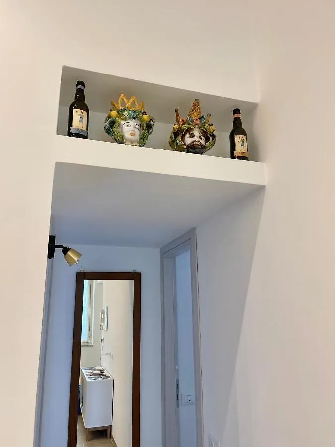 Luxury Vintage Flooring Home - Balcony Palermo Apartment